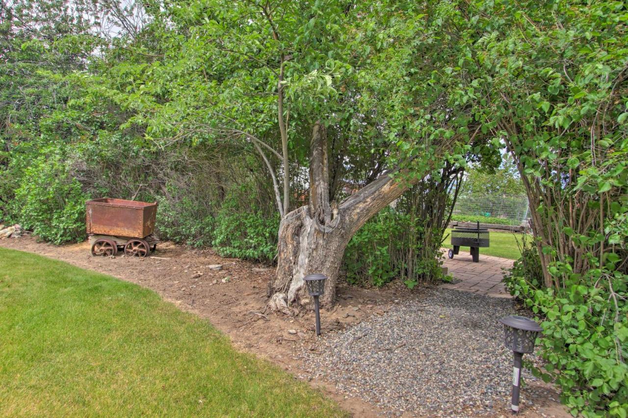 Cozy Home With Hot Tub Half Mi To Salmon River! Ngoại thất bức ảnh